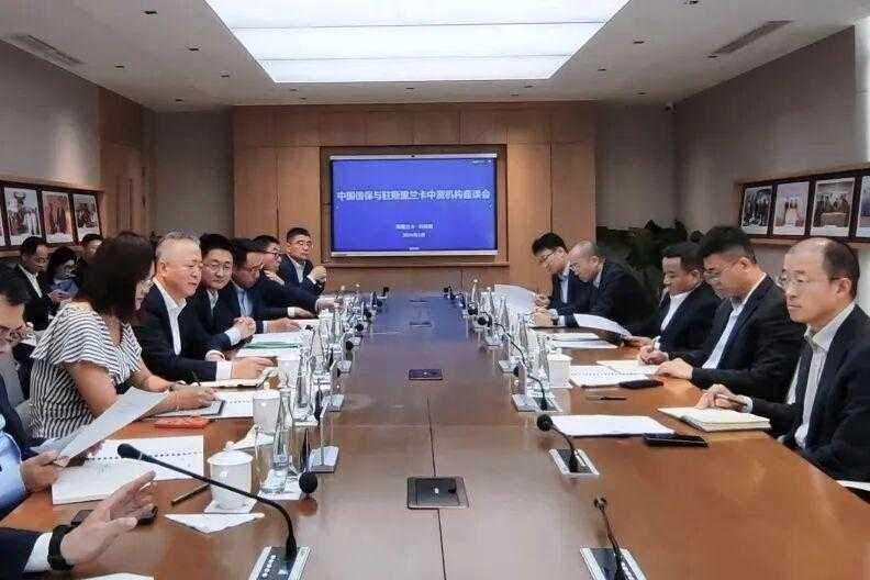  深入斯里兰卡市场一线：王博董事长商务之旅；高层互动与内部赋能并重。 企业服务