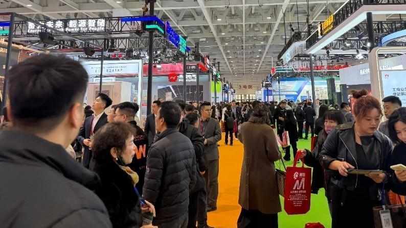  想知道家电巨头如何跨界突围？从创维光伏业务超越电视看企业转型逻辑 企业服务