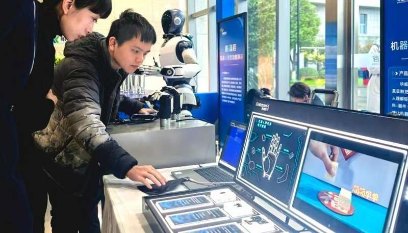  【司机老张的故事】跑了十年货车，他终于不用再为找货发愁了 汽车科技