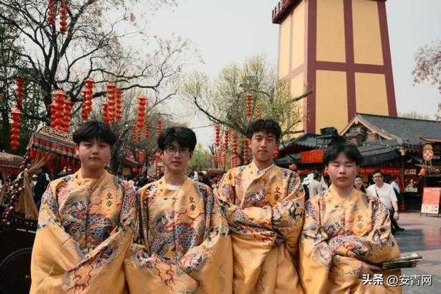  穿越千年画卷：一位带队老师眼中的清明上河园研学价值与技术解构 教育招生