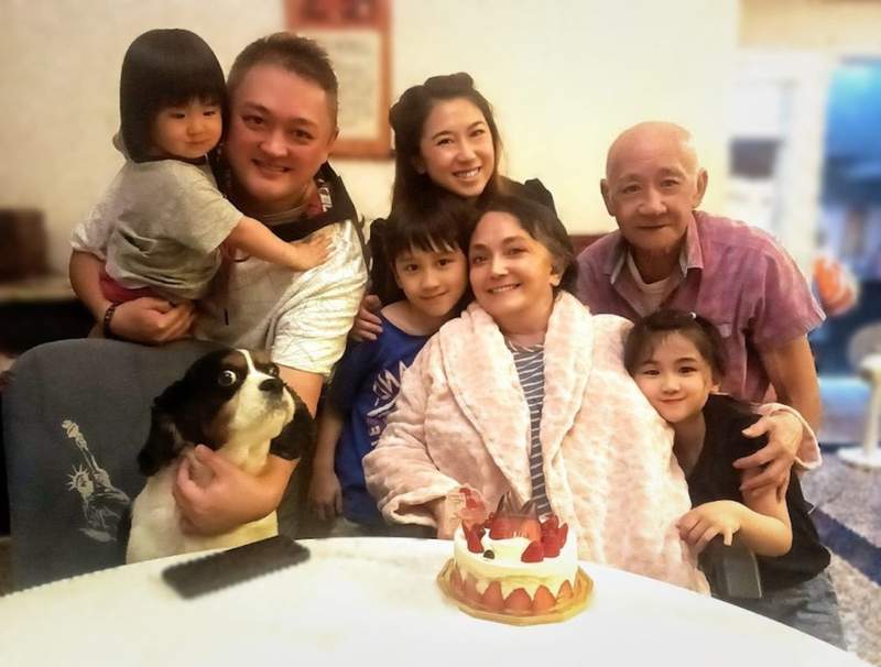  施明离世撕开十五年隐痛：香港艺人家庭纠纷的结构性复盘 娱乐新闻