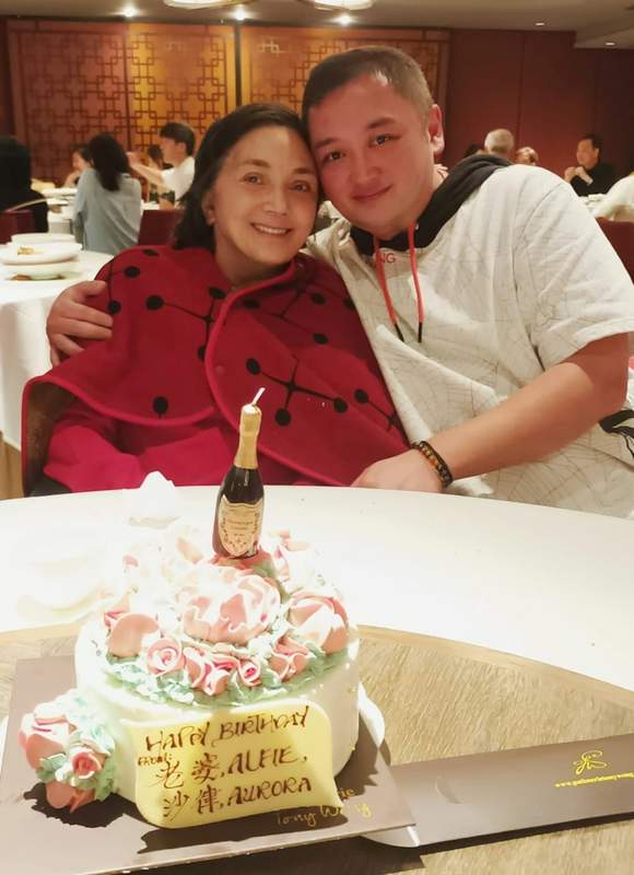  施明离世撕开十五年隐痛：香港艺人家庭纠纷的结构性复盘 娱乐新闻