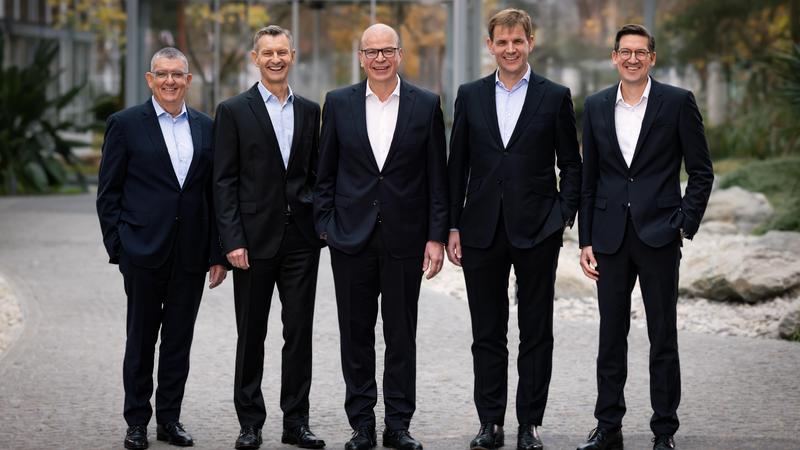  AI浪潮下的保险业转型：平安产险的“数据驱动”实战方法论 新闻