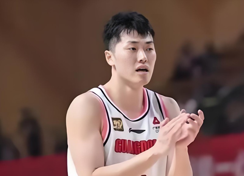  广东队险胜广厦背后的隐忧：三大主力低迷数据深度剖析与战术困局解读 体育新闻