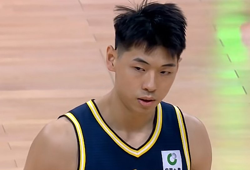  广东队险胜广厦背后的隐忧：三大主力低迷数据深度剖析与战术困局解读 体育新闻