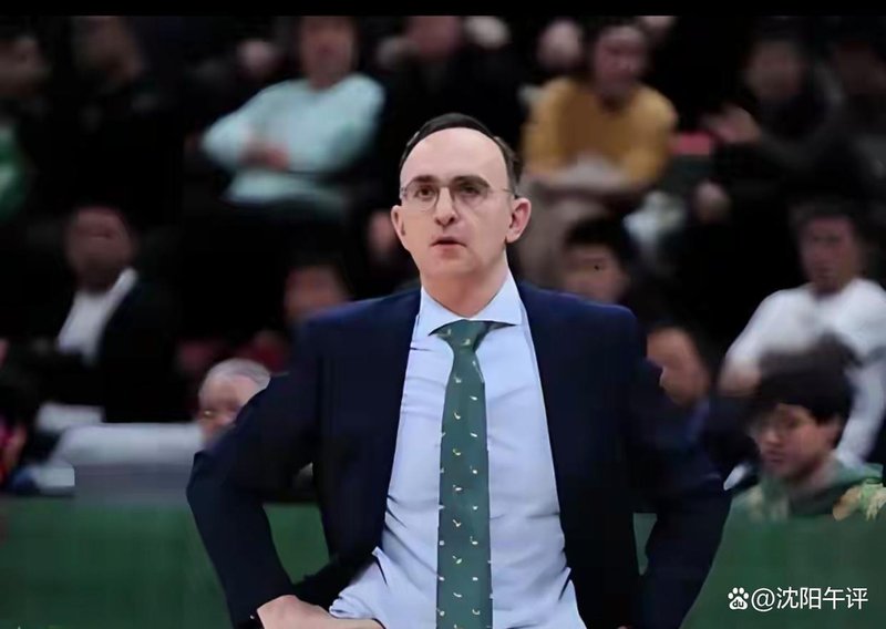  辽宁男篮外援抉择深层逻辑：布罗金顿离队的战术损失与经济考量 体育新闻