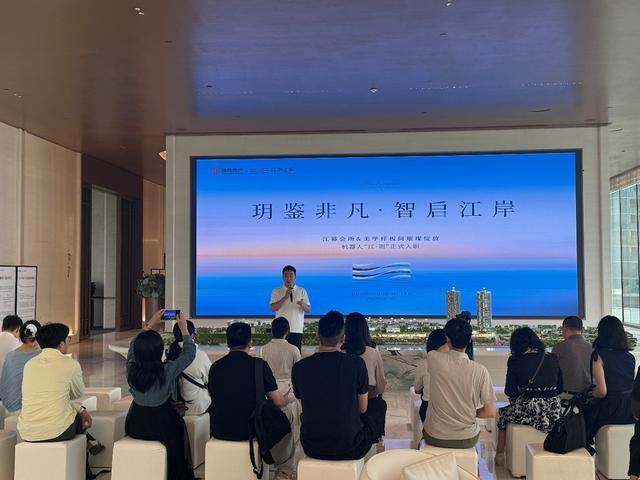 技术破局：广州首套AI板房导览系统的产品逻辑深度拆解